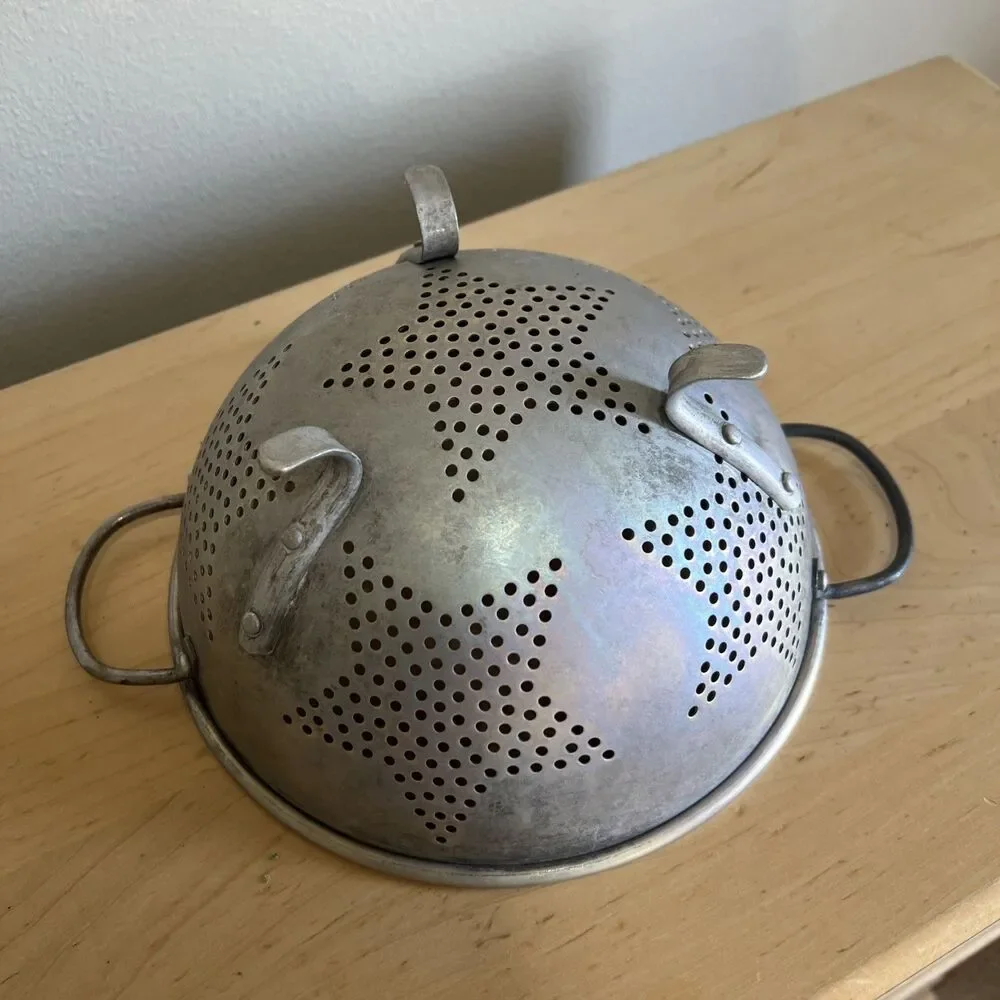 Vintage 1950s Mirro Aluminum Strainer Colander Star Design 9